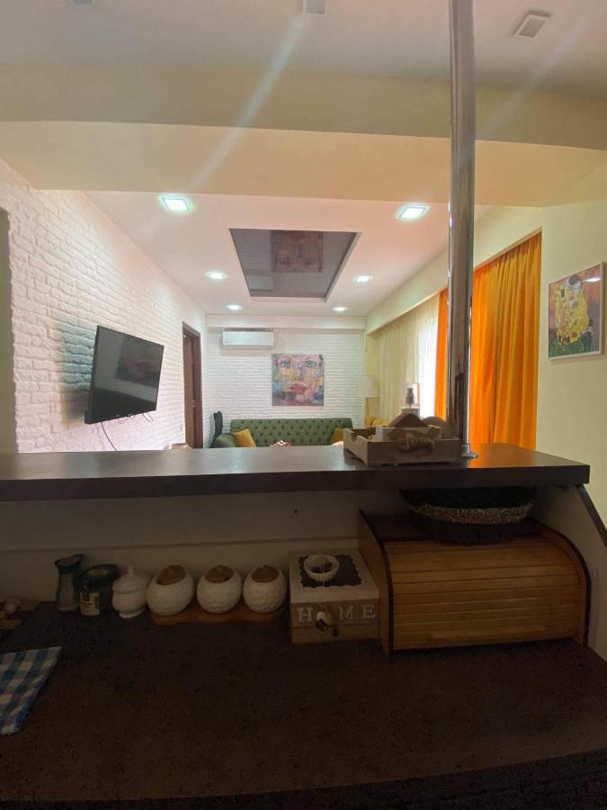 Apartament Victoria Lägenhet Tbilisi Exteriör bild